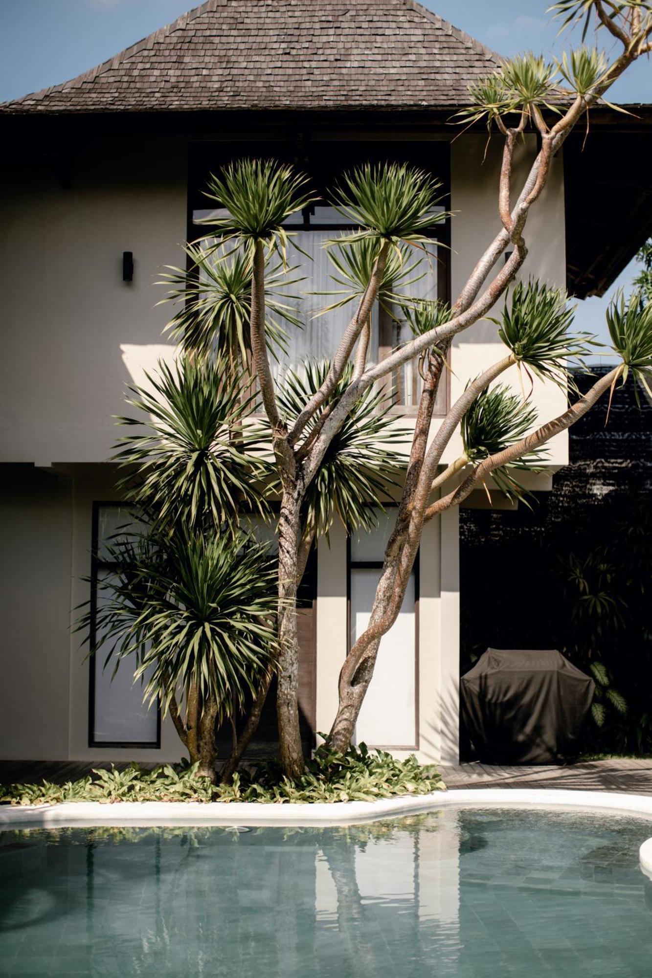 Wave House Resort Canggu Exterior photo